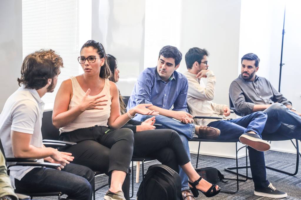 Processo seletivo da Votorantim tem até workshop de entrevista de emprego